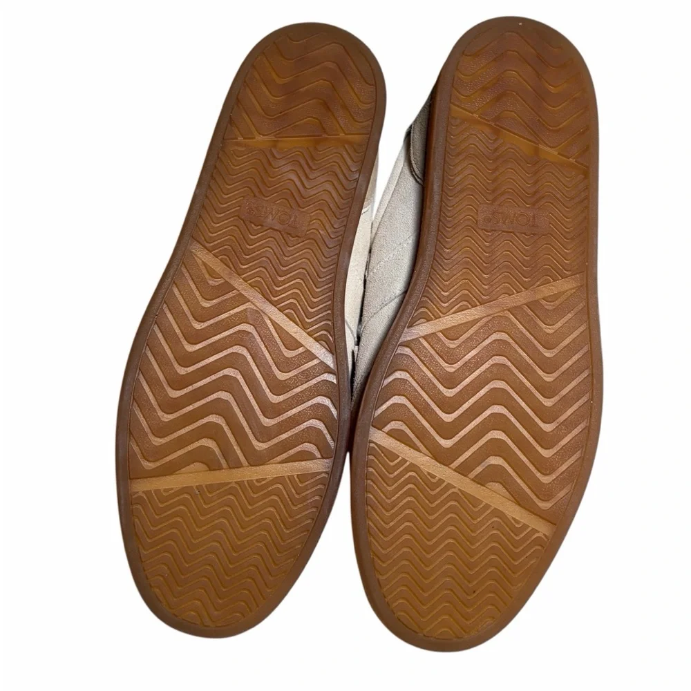 Toms  Beige Suede/Leather Upper Rubber Outsole Women’s‎ Sneakers Sz 10